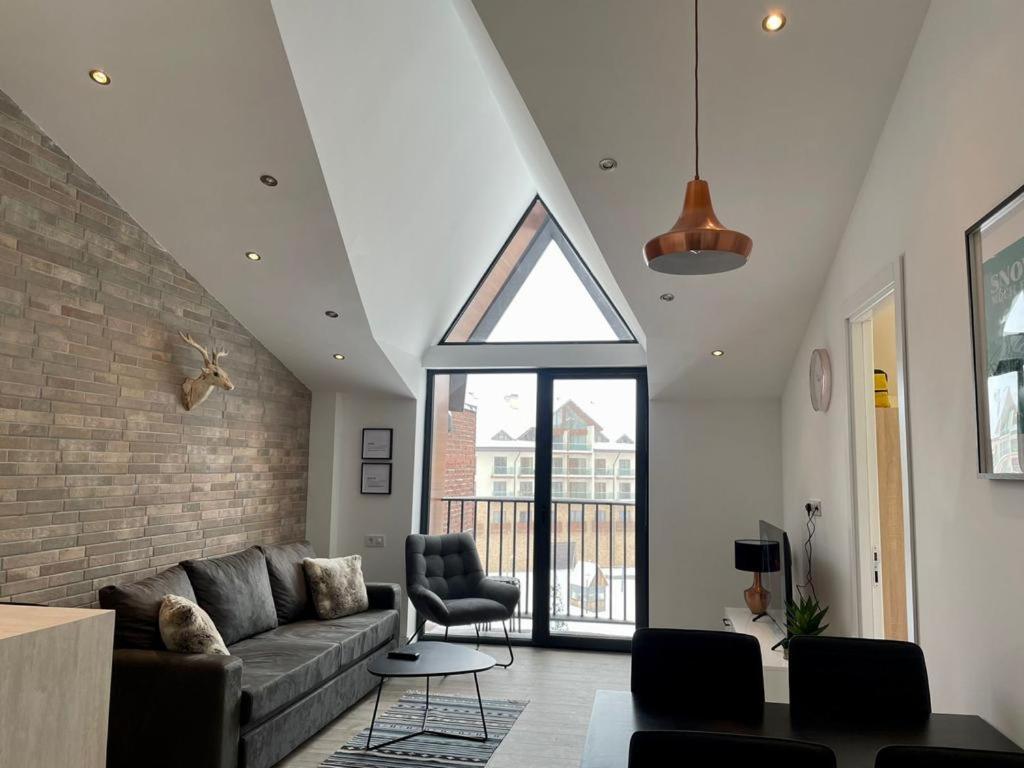New Km Apartment